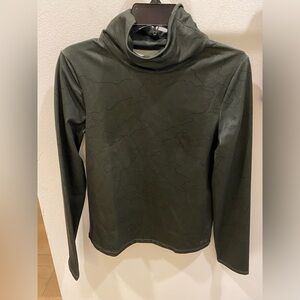 Brand new under armour women long sleeve funnel neck top green size xs retail$80